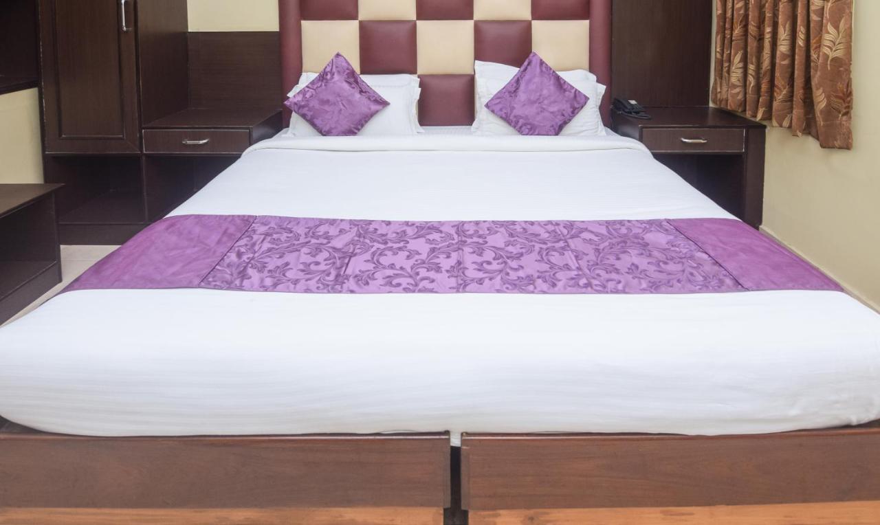 Hotel Varuna Varanasi Dış mekan fotoğraf