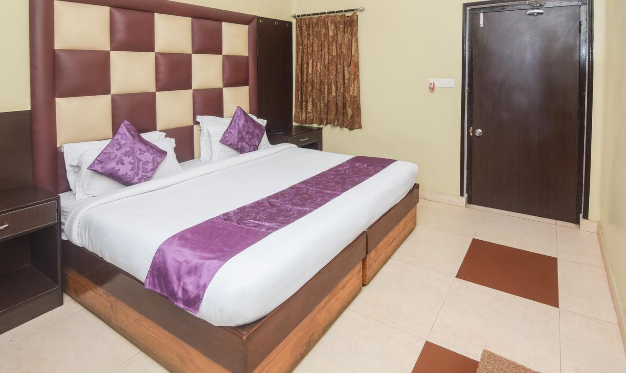 Hotel Varuna Varanasi Dış mekan fotoğraf