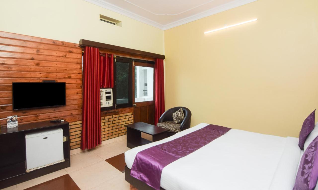 Hotel Varuna Varanasi Dış mekan fotoğraf